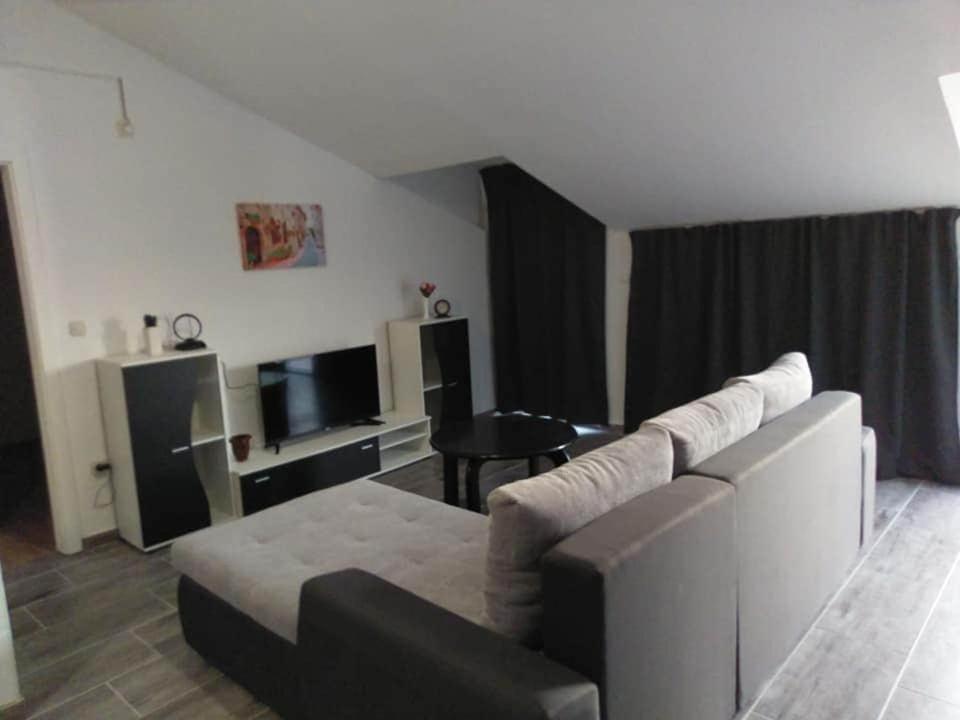 Apartmani Bezek Ston Exterior foto