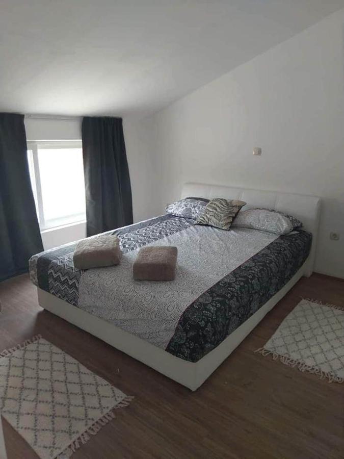 Apartmani Bezek Ston Exterior foto