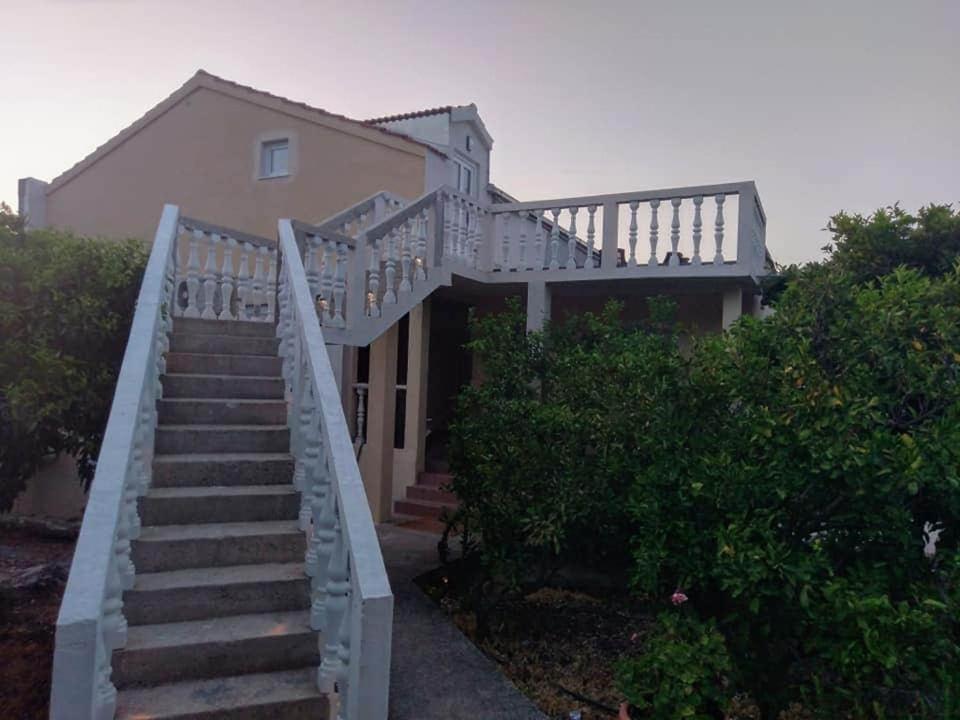 Apartmani Bezek Ston Exterior foto