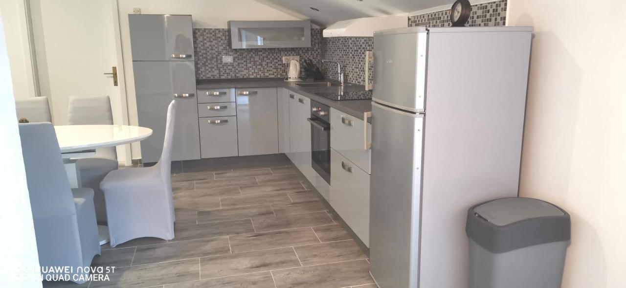 Apartmani Bezek Ston Exterior foto