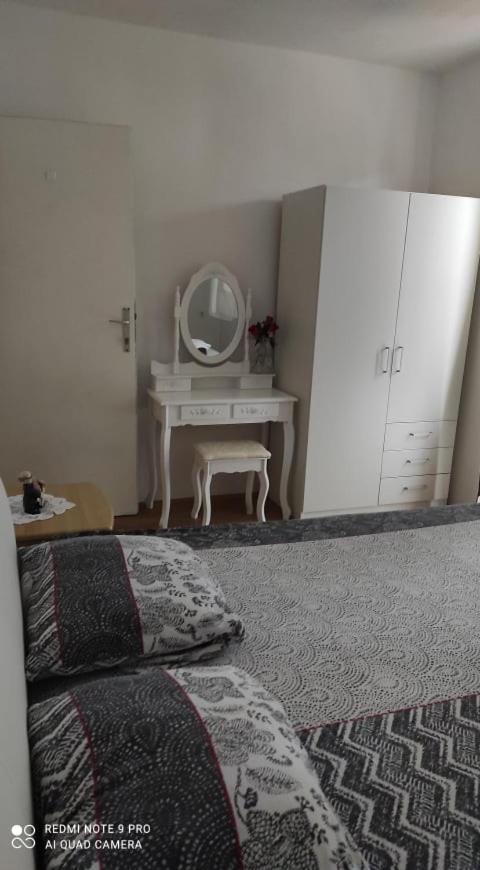 Apartmani Bezek Ston Exterior foto
