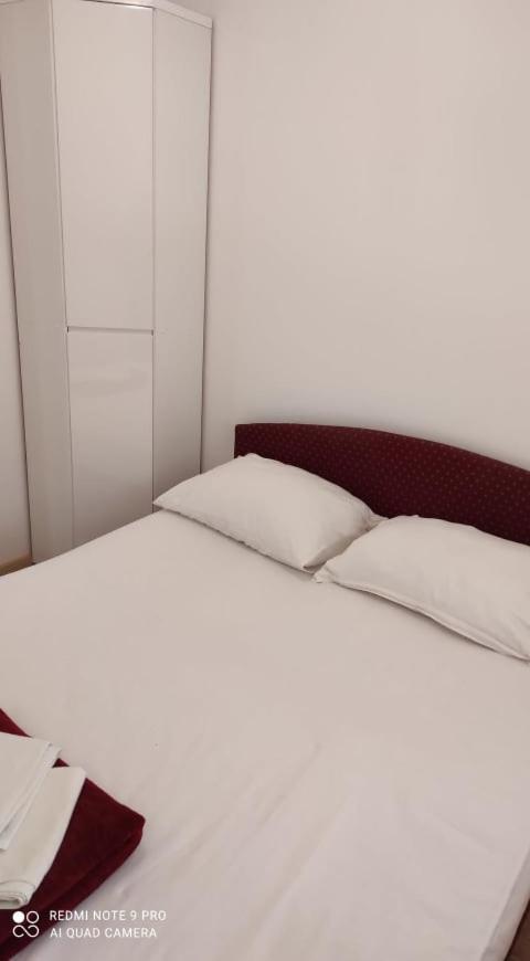 Apartmani Bezek Ston Exterior foto